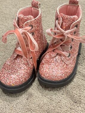 Girls Size 8 Glitter Lace-Up Pink Combat Boots